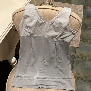 Lululemon grey tank with hem tightness adjustment